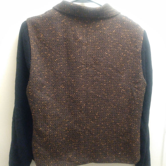 Woman's Coat - Picture 2 of 4